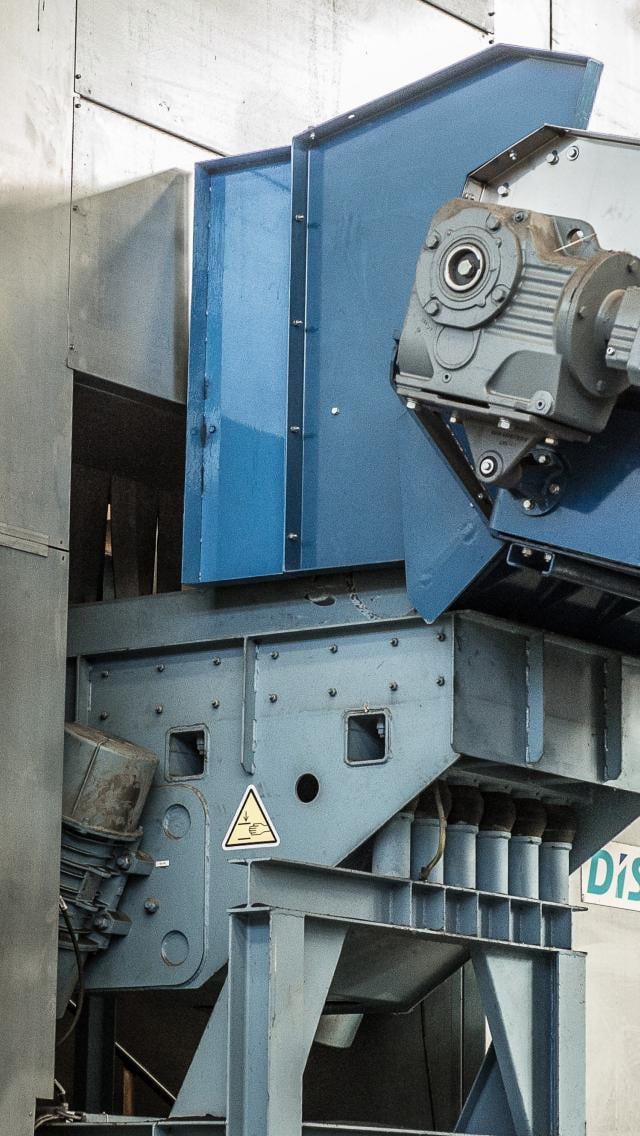 Trasportatore a nastro per carico/scarico granigliatrice