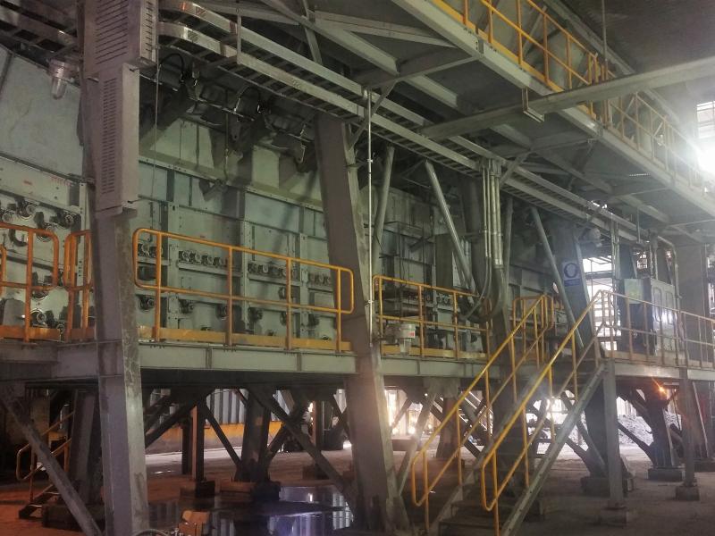 dry bottom ash extraction system