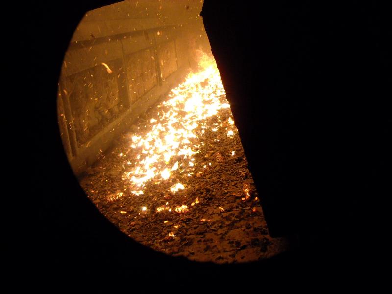 ash postcombustion on the steel belt