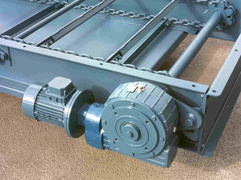 spillage cleaning chain