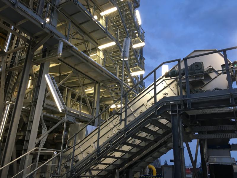 dry biomass ash handling