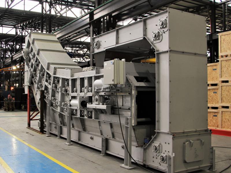 belt bucket conveyor for hot clinker transport