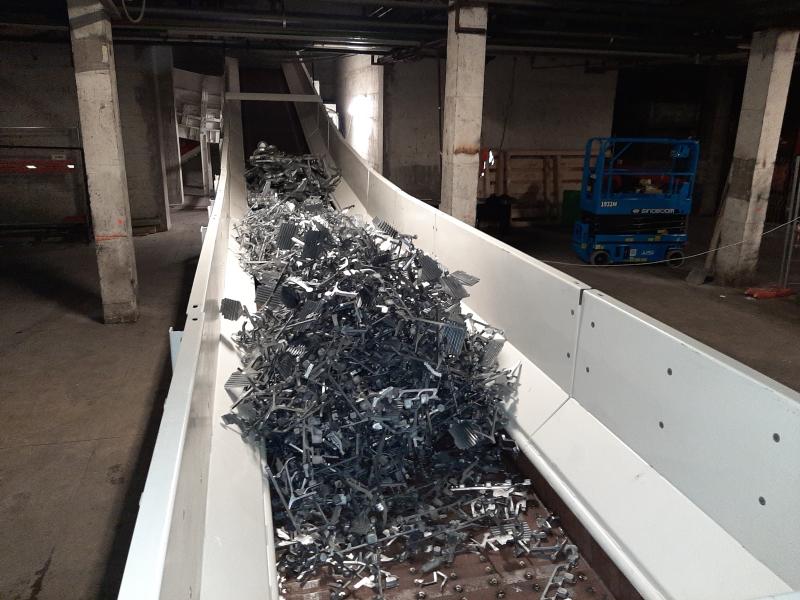 Aluminum scrap conveying
