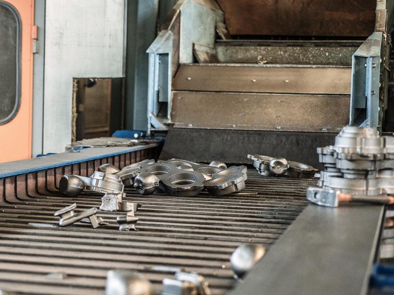 shot-blasting unloading