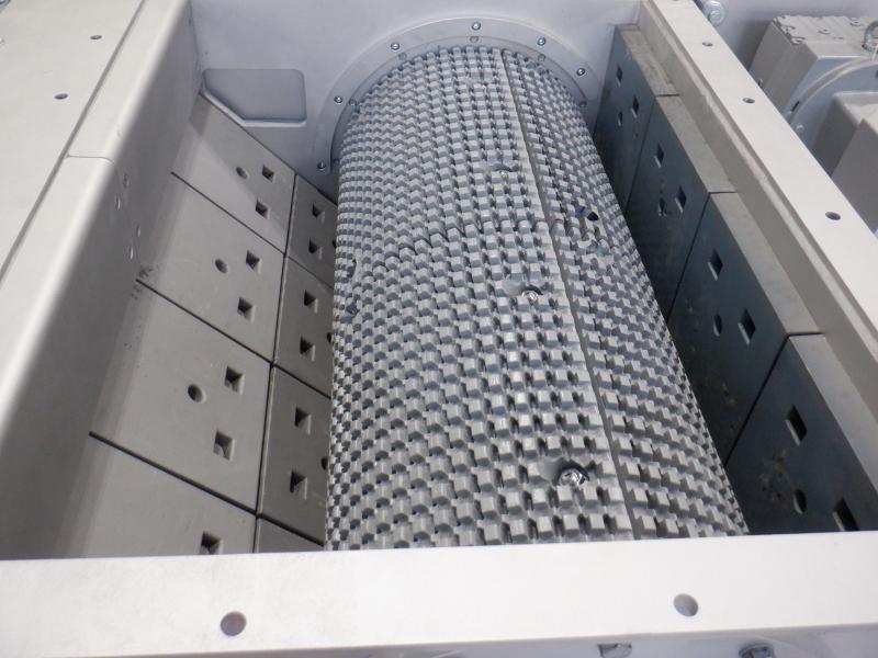 Magaldi secondary crusher adjustable