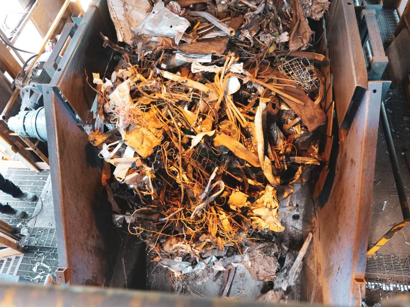 steel scrap conveying