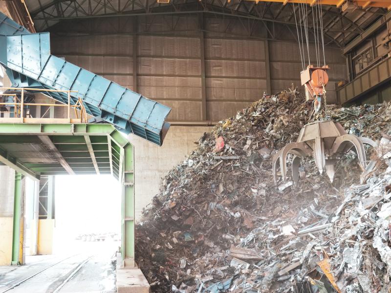 steel scrap conveying