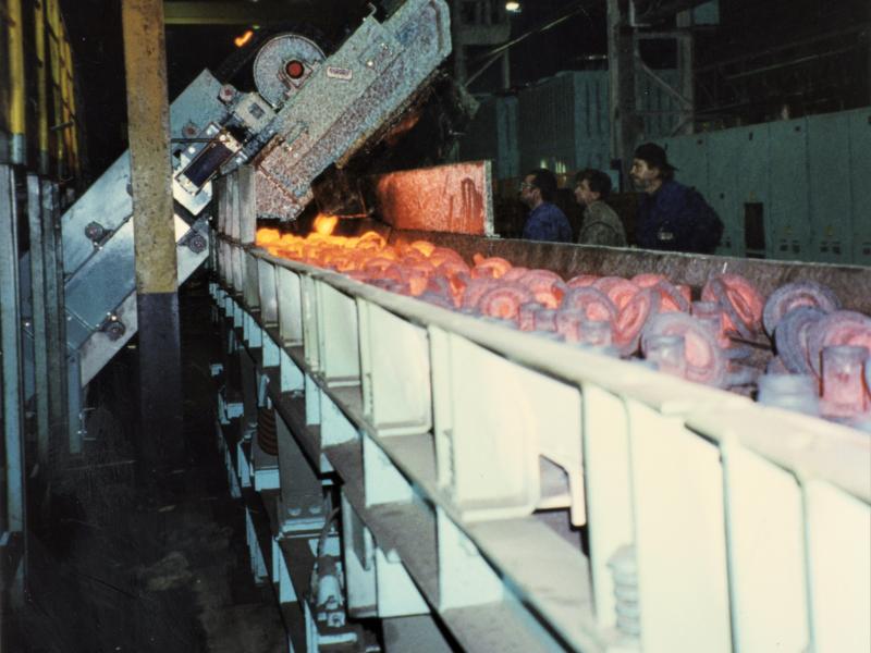 hot forged parts conveying