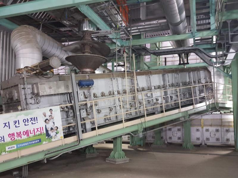 Bed ash extraction from FBC boiler, FLUIMAC